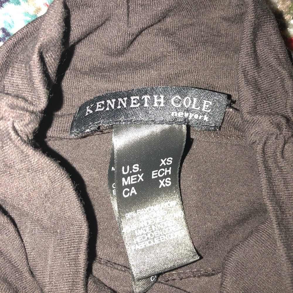 Kenneth Cole turtle neck - Picture 2 of 2